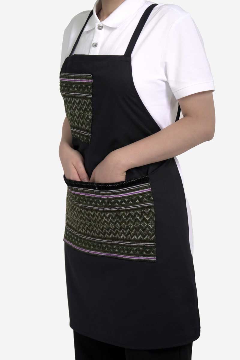 Chất liệu vải may tạp dề phối họa tiết thổ cẩm