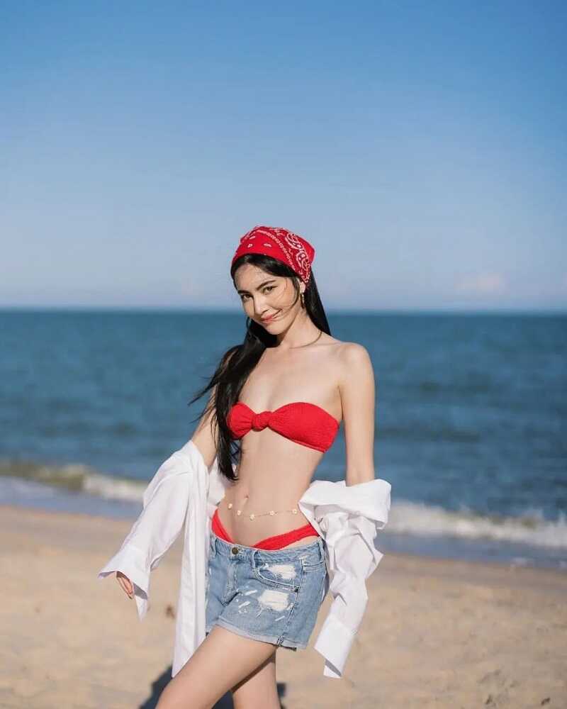 Mẫu trang phục đi biển cho cô nàng sexy