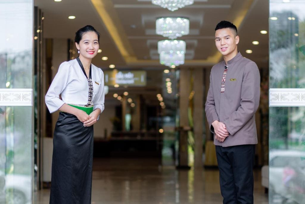 Mẫu đồng phục khách sạn Mường Thanh đẹp lịch sự, trang trọng