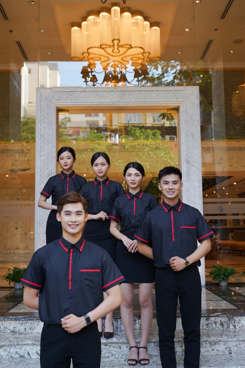Một số lưu ý khi khách hàng may đồng phục khách sạn