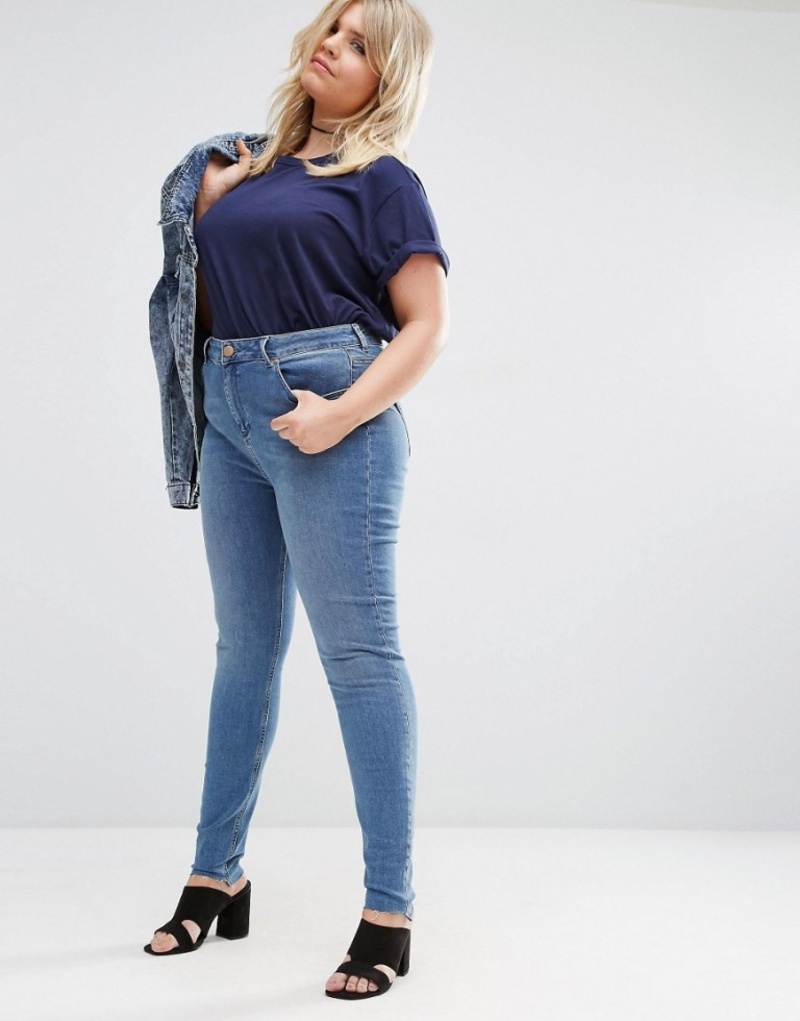 Áo phông cho người béo nên phối với quần jean