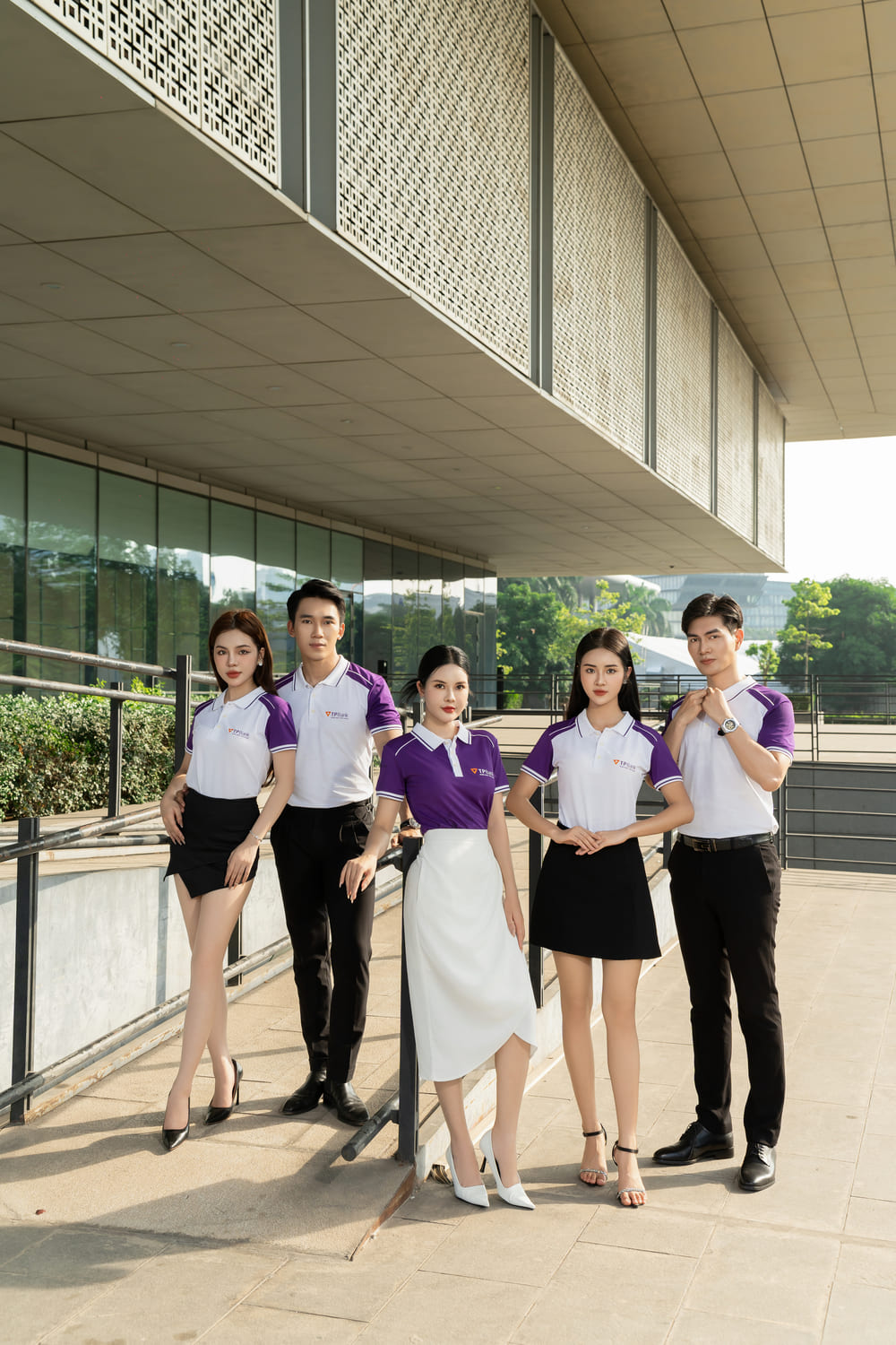 Đường may, mũi chỉ chắc chắn, bền đẹp bạn thoải mái giặt máy không lo bị bung hay xổ.