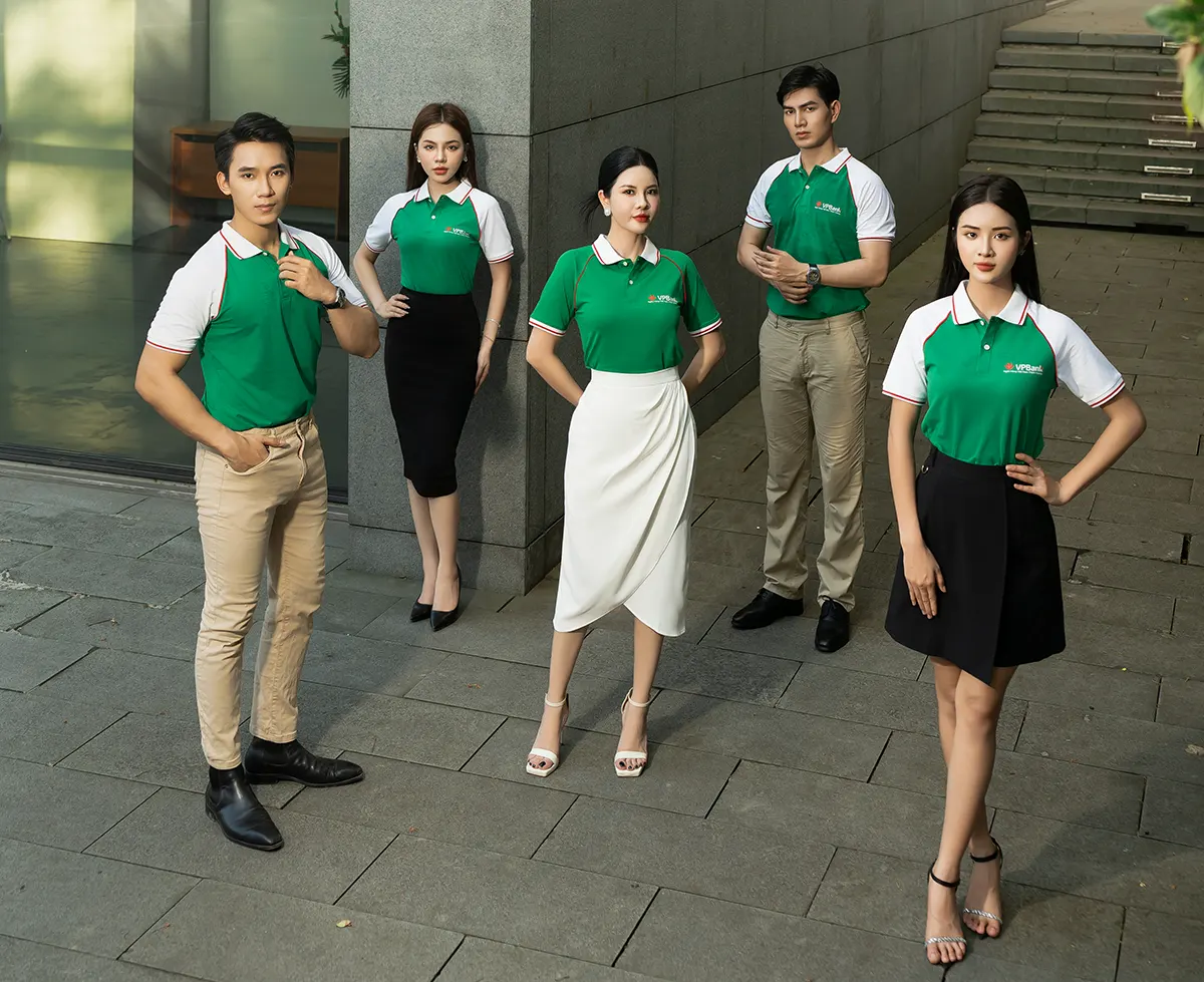 Mẫu áo polo đồng phục ngân hàng kết hợp quần tây/chân váy