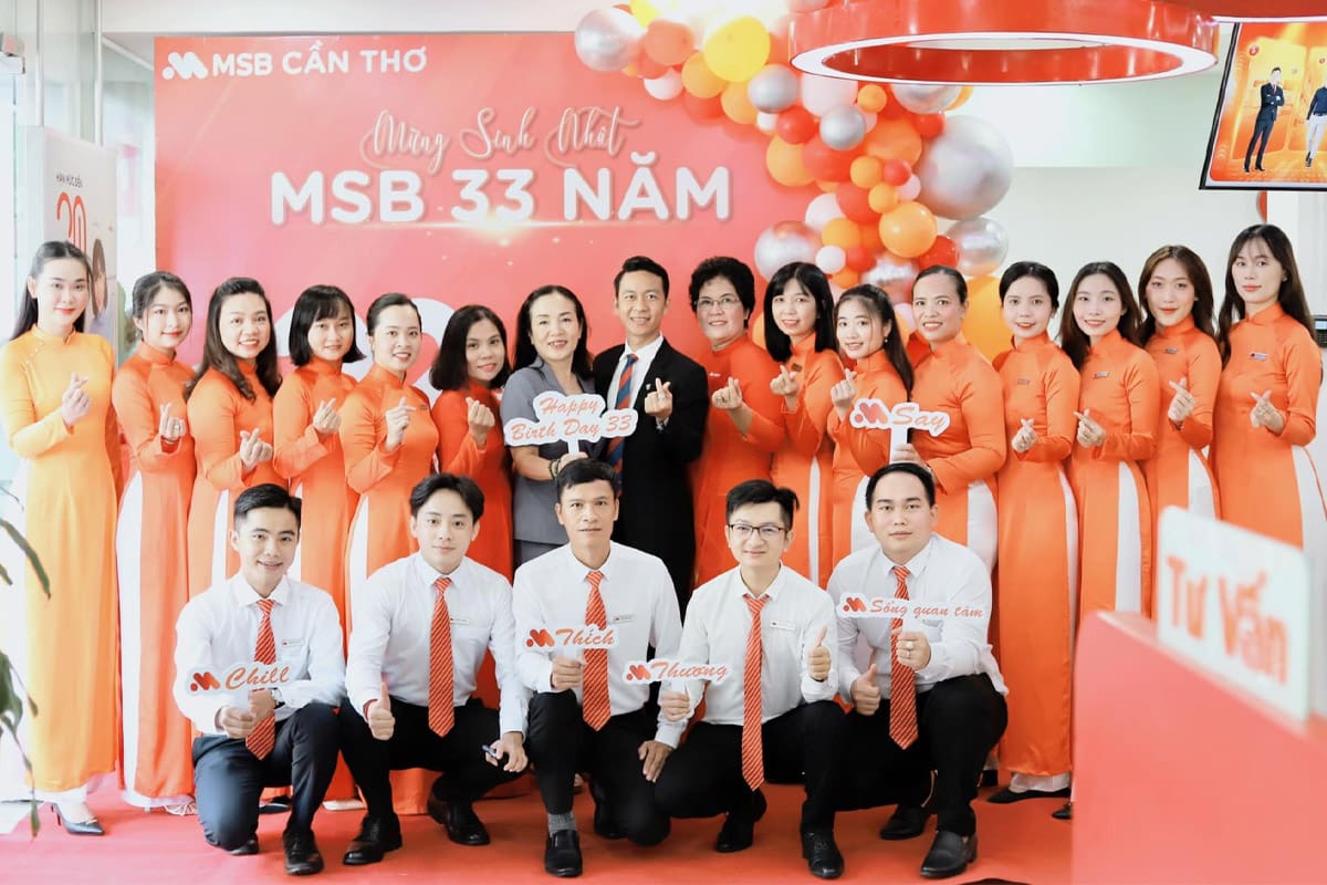 Công nghệ in/thêu logo lên đồng phục MSB