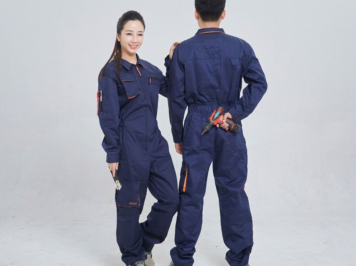 Mẫu đồng phục bảo hộ cho công nhân cơ khí thiết kế bền bỉ