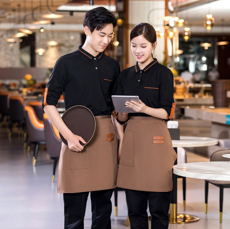 Đồng phục nhà hàng nhân viên màu đen phối nâu