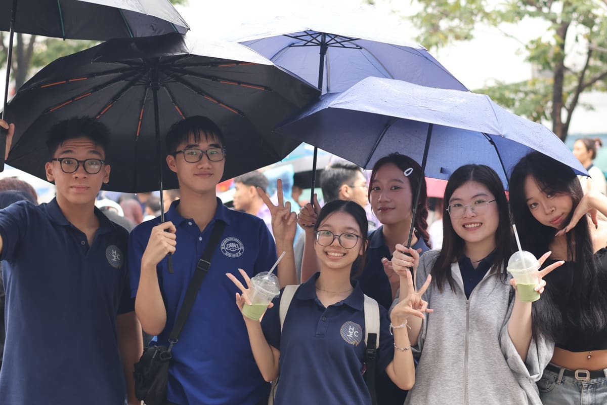 Hình ảnh từ các CLB, sinh viên trường Đại học Luật