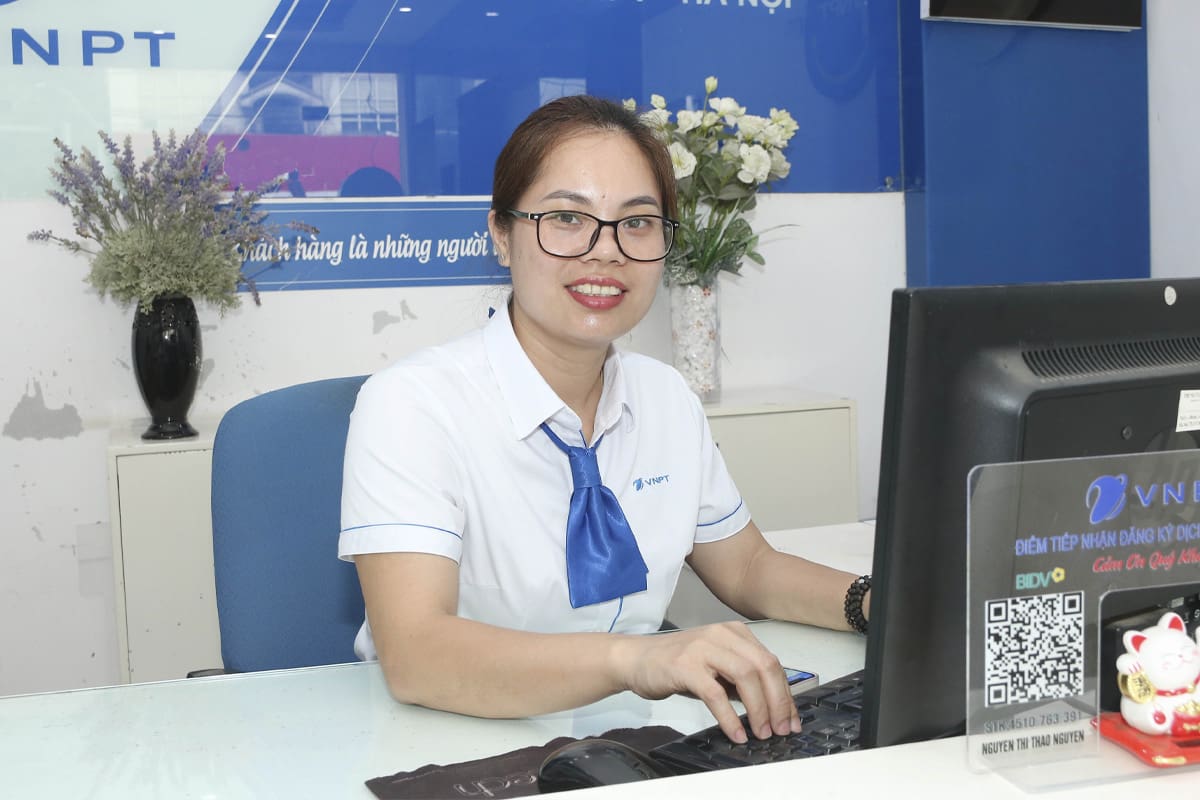 Logo – Vị trí in/thêu chuẩn nhận diện