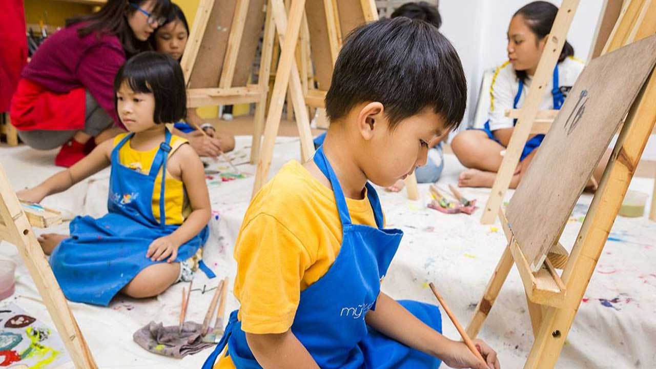 Tạp dề cho bé học vẽ đẹp giá tốt, địa chỉ mua chính hãng
