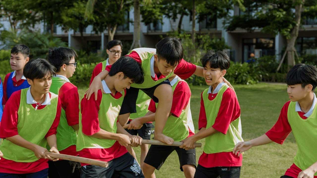 Tổng hợp những trò chơi tập thể cười ra nước mắt cho ngày họp lớp