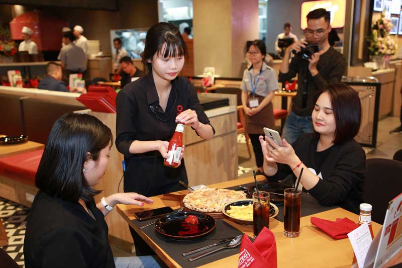 Đồng phục nhân viên nhà hàng Pizza Capricciosa