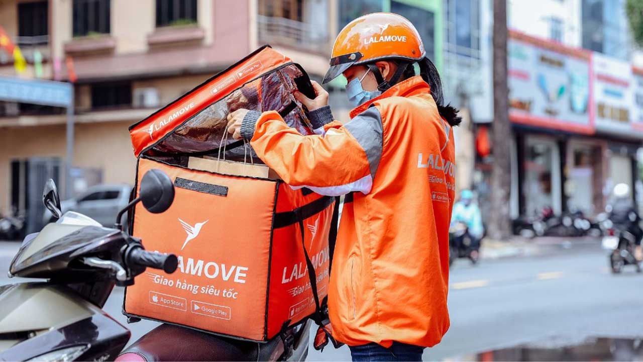 7+ mẫu áo đồng phục Lalamove với thiết kế trẻ trung, nổi bật