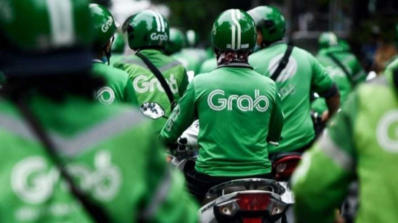 Áo khoác gió Grab