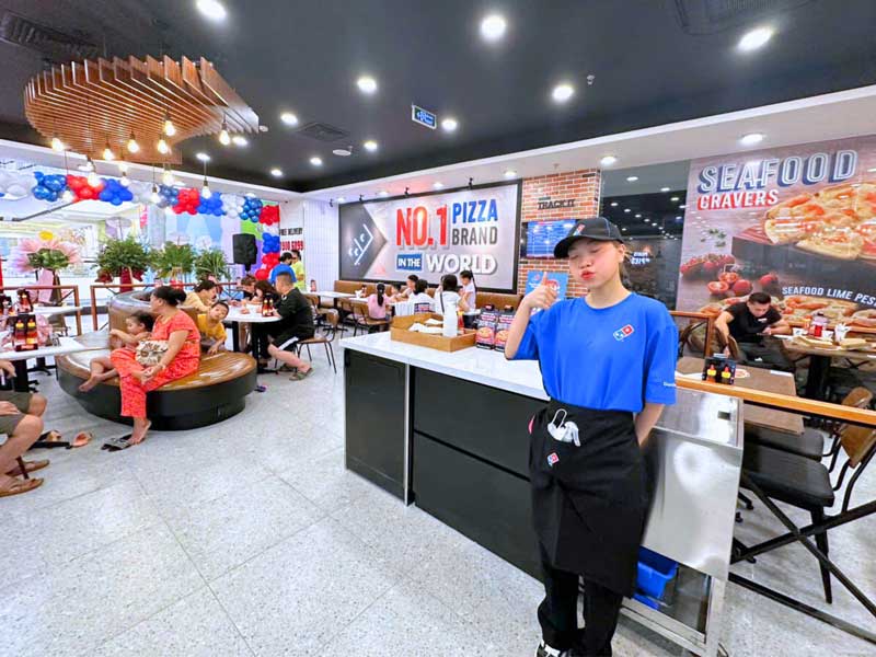 Đồng phục tạp dề nhà hàng Pizza Domino's