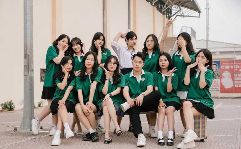 Thời gian sử dụng áo đồng phục lớp giá rẻ 50k ngắn