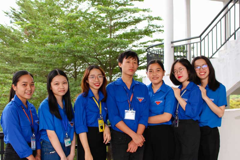 Đồng phục đoàn thanh niên trường UEL