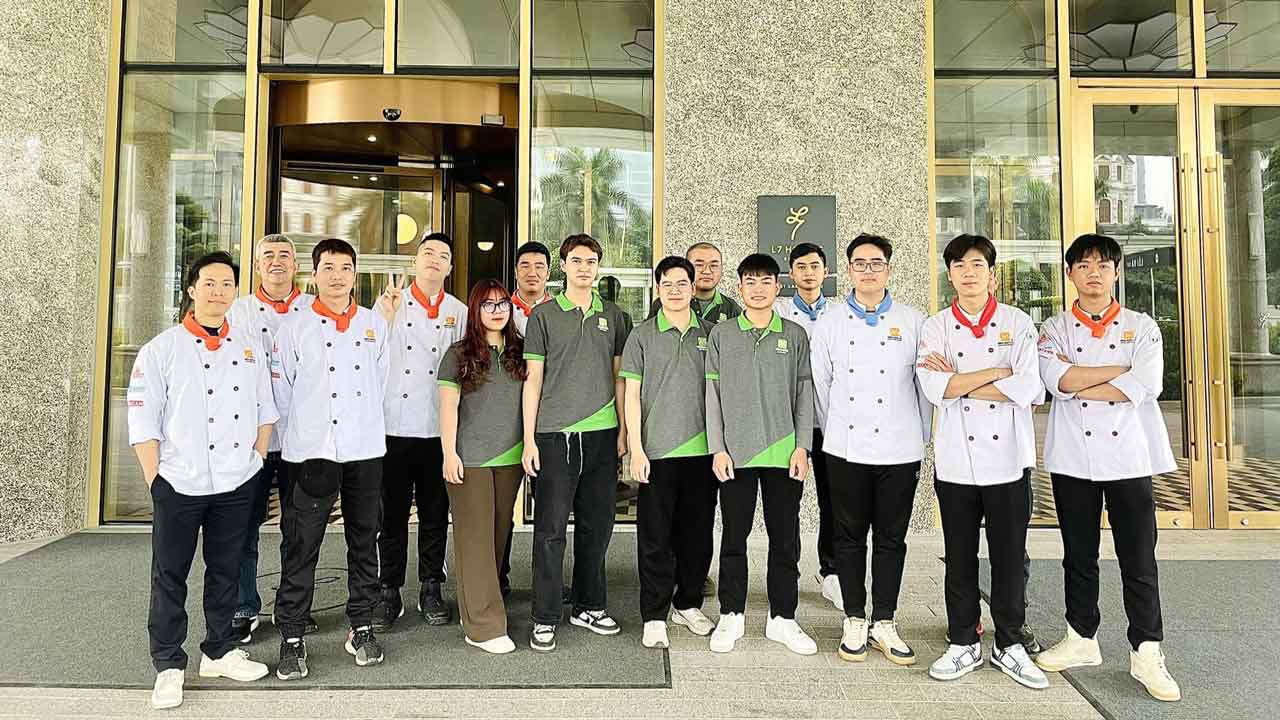 Top 4+ Thiết kế mẫu áo đồng phục Hướng Nghiệp Á Âu đầy ấn tượng