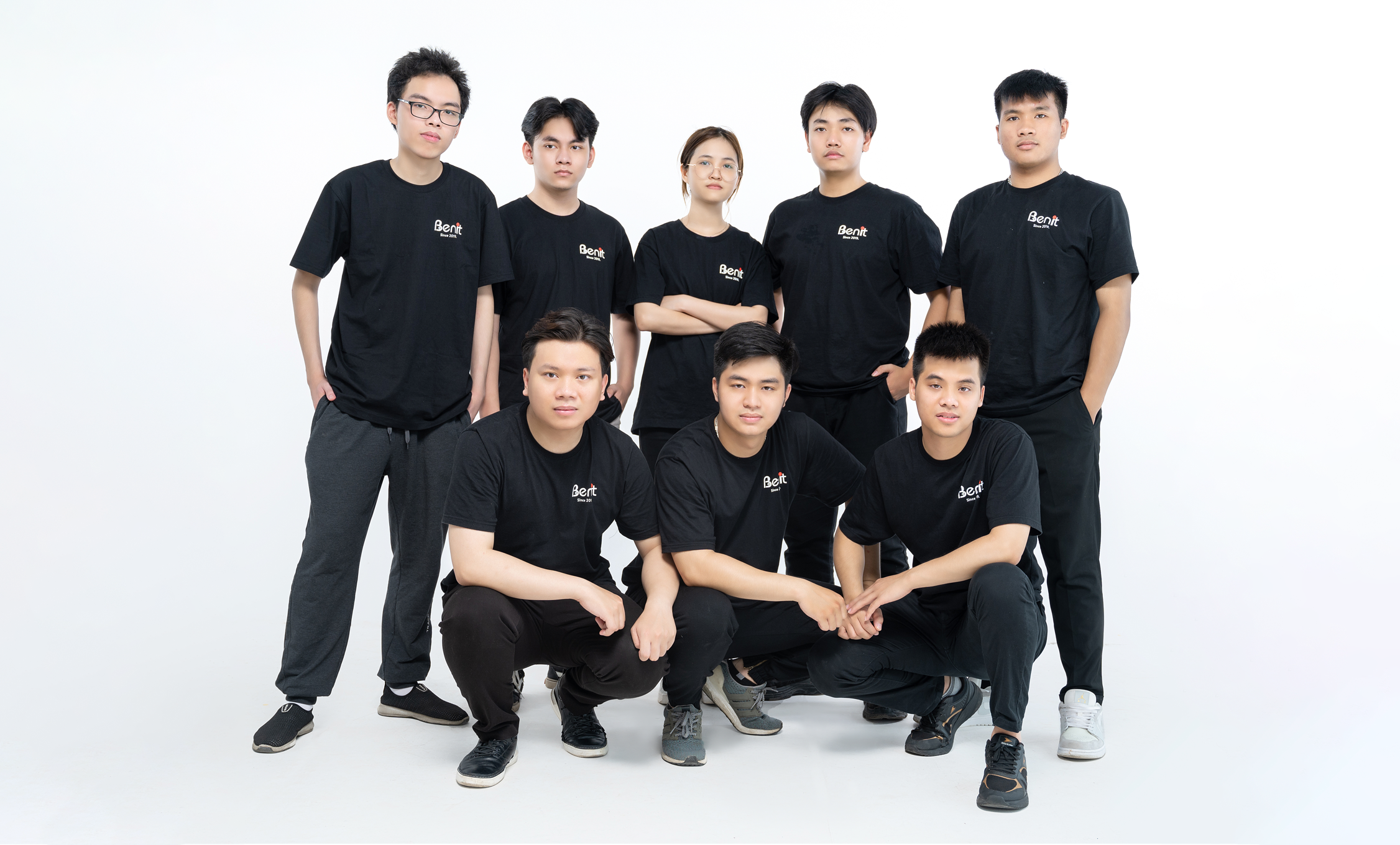 Áo thun cổ tròn/cổ trụ 