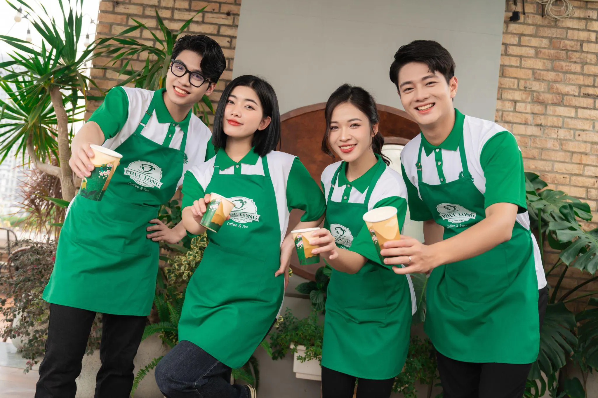 Đồng phục cá nhân hóa theo nhận diện thương hiệu
