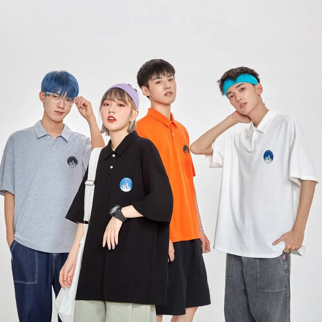 Mẫu áo nhóm oversize minimalist đơn giản, cá tính