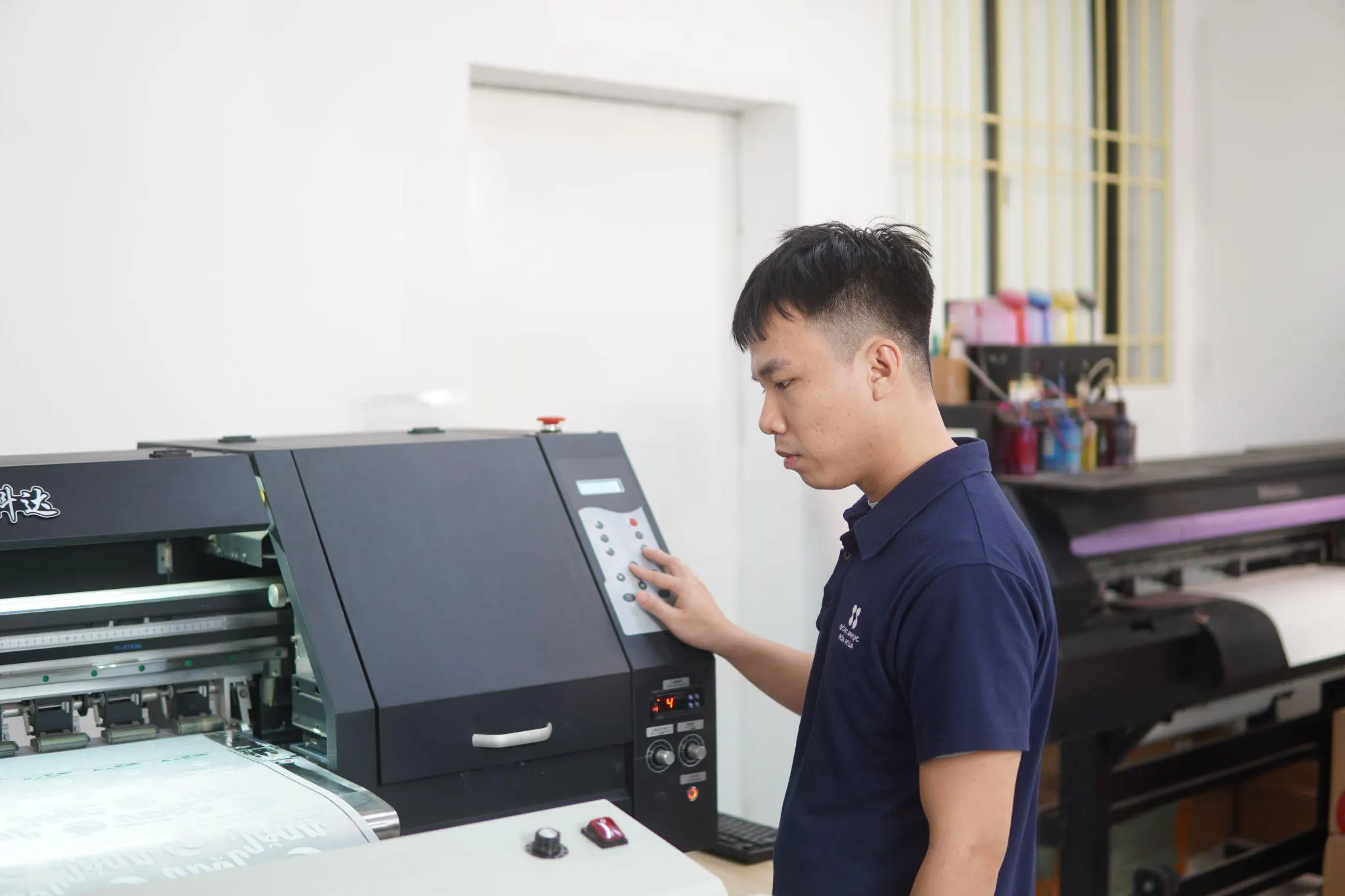 Ứng dụng máy móc hiện đại vào sản xuất giúp tăng năng suất