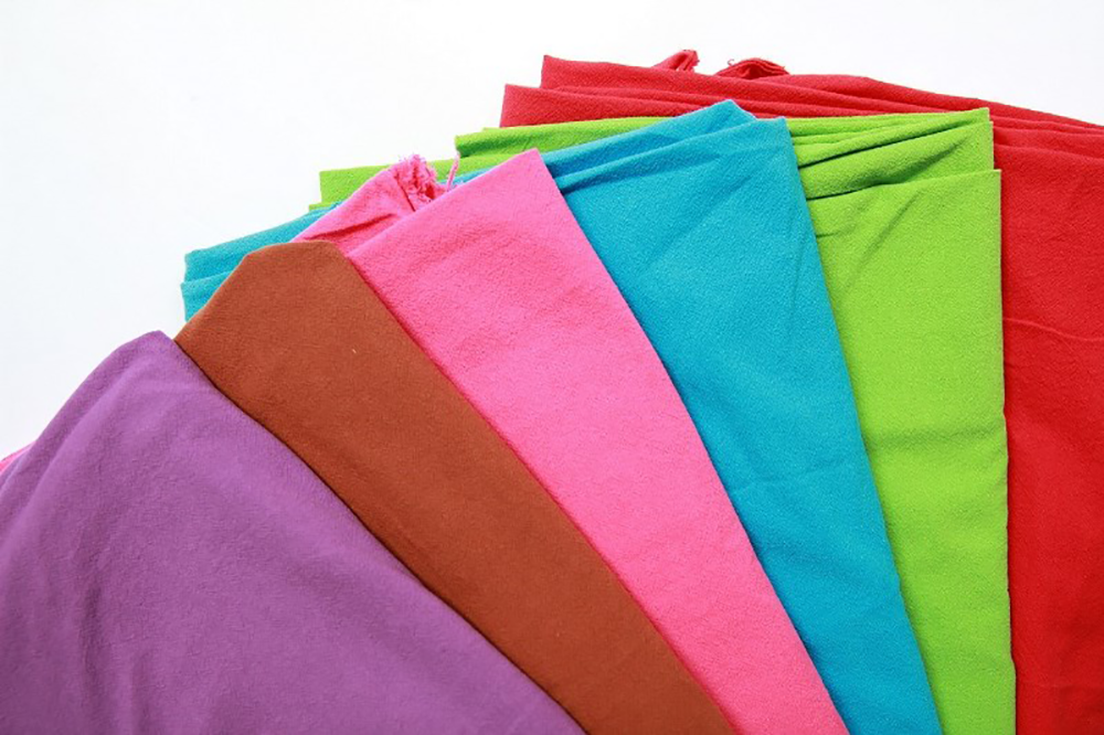 Cotton (thoáng mát, thấm hút mồ hôi)