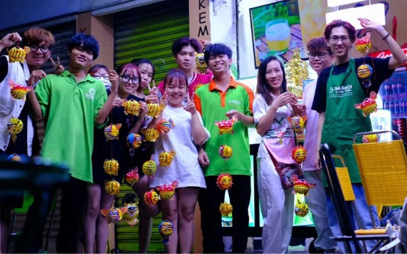 Đã từng may đồng phục cho nhiều chuỗi chè lớn