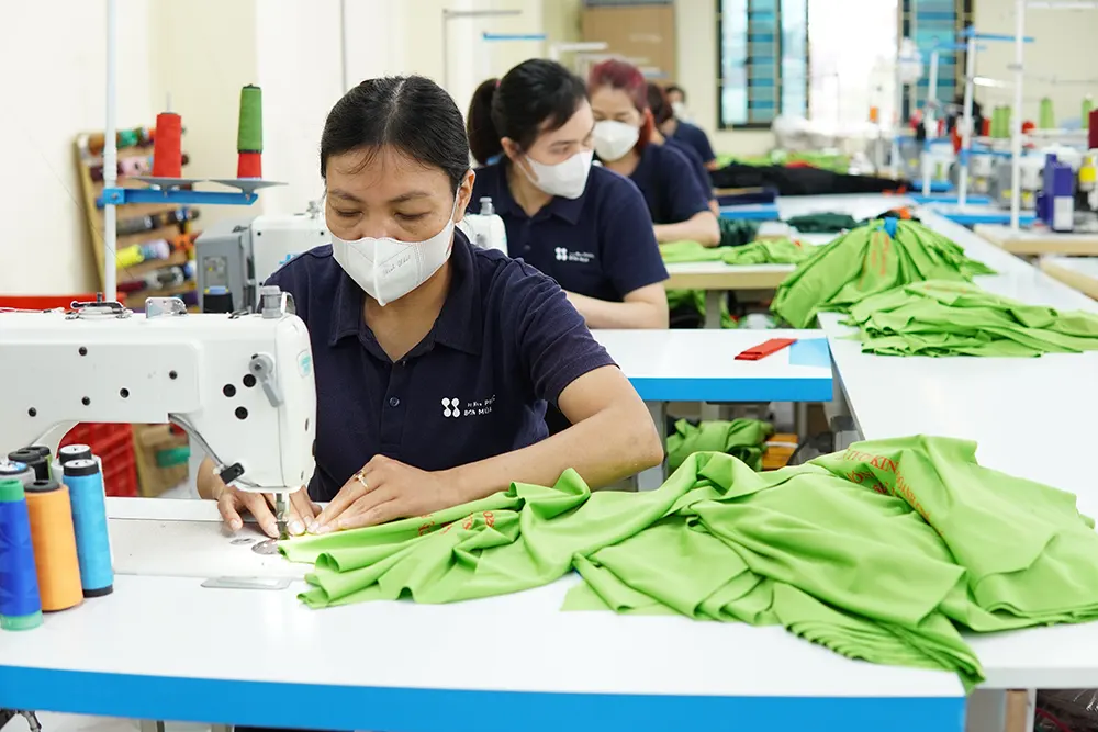 Đồng Phục Bốn Mùa - Đơn vị may mặc uy tín, minh bạch tại Việt Nam