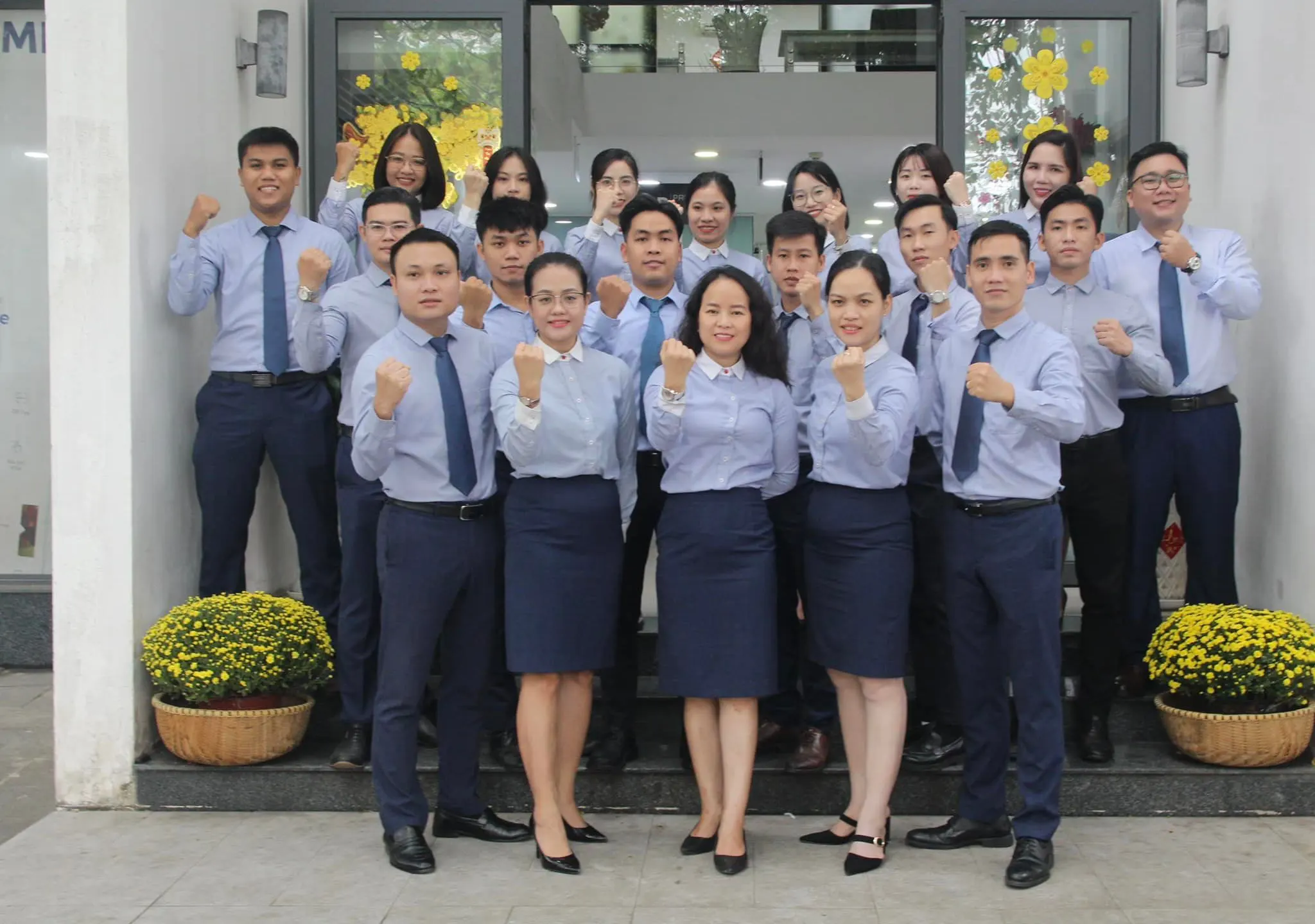 Mẫu áo sơ mi dành cho công ty chứng khoán