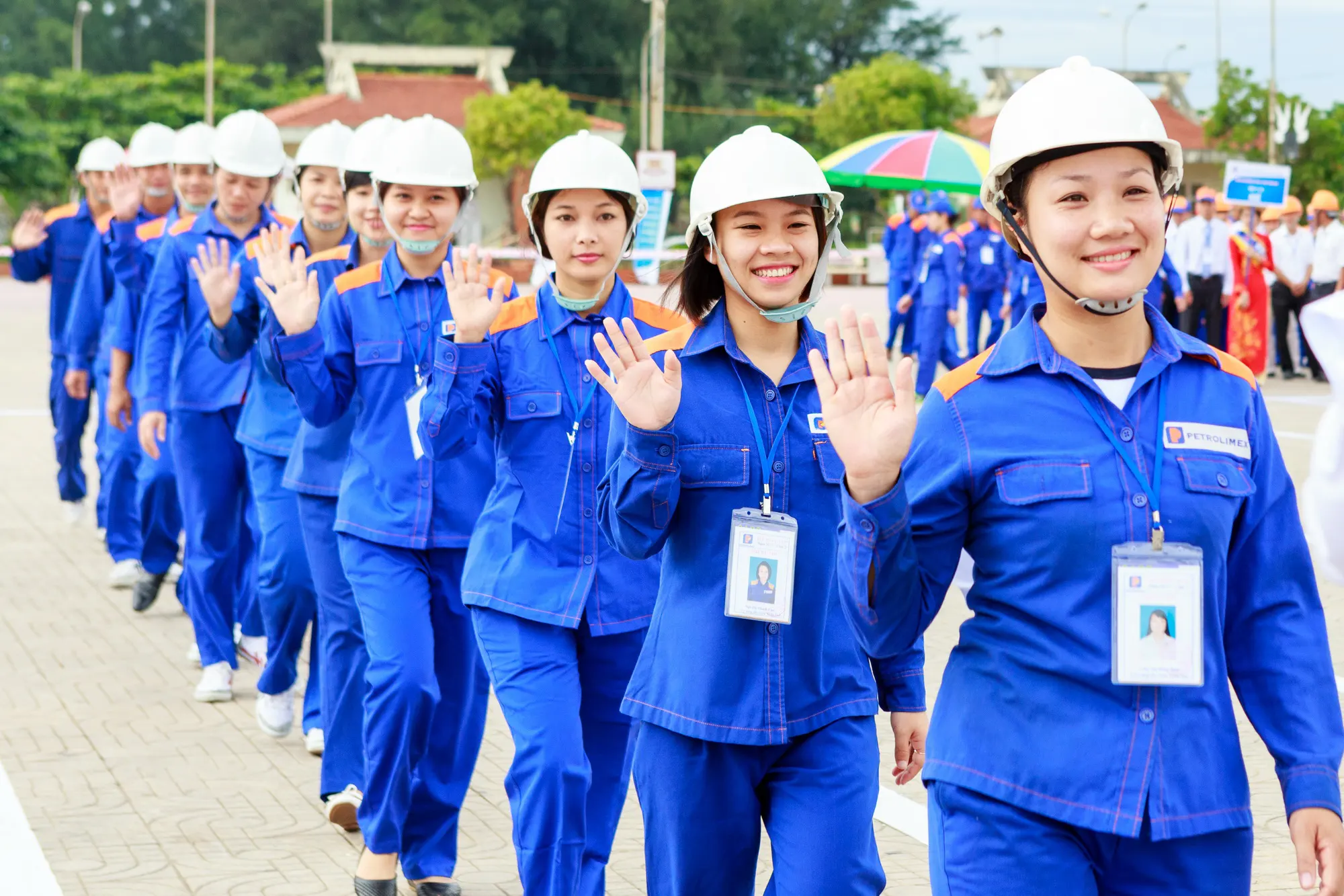 May Đồng Phục Nhân Viên Xăng Dầu Giá Rẻ | Bảng giá 2026