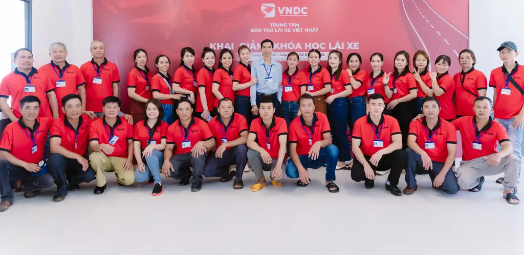 Áo polo - Mẫu đồng phục năng động, chuyên nghiệp