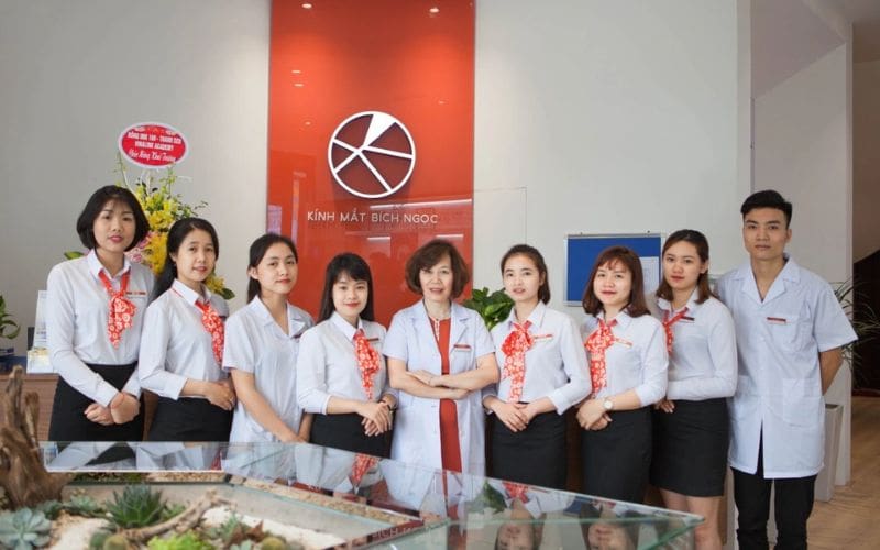 Áo sơ mi đồng phục tiệm mắt kính