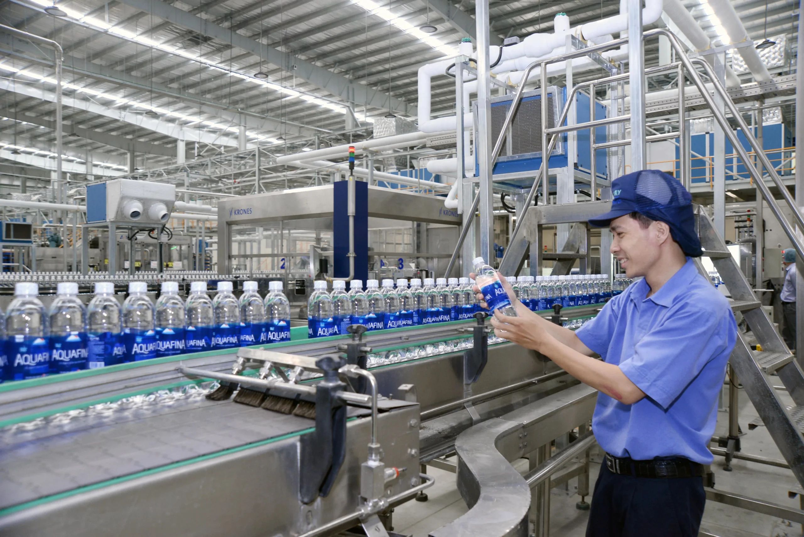 May Đồng Phục Công Ty Sản Xuất Nước Giải Khát Chuyên Nghiệp | Giá Tốt 2026