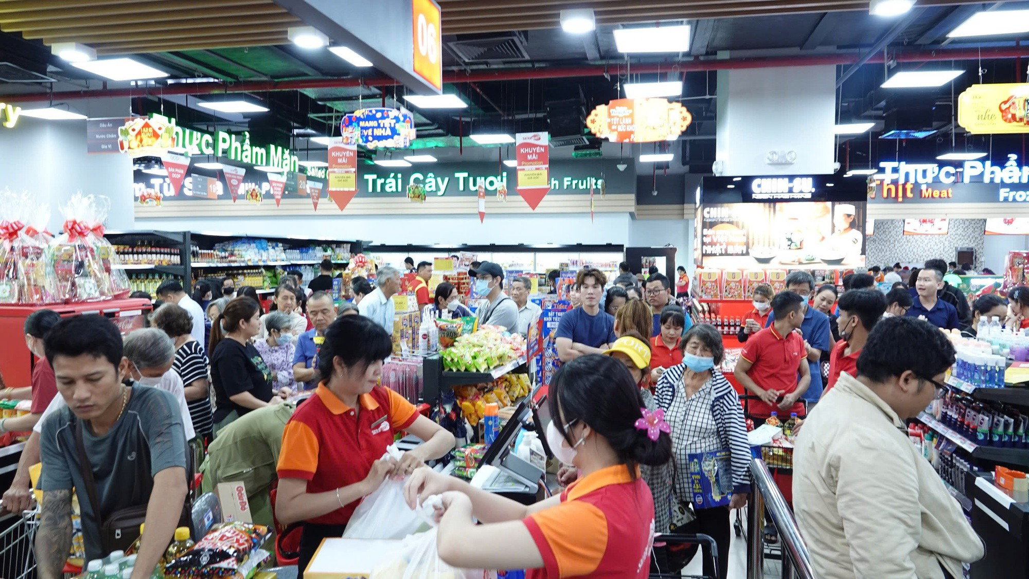 May Đồng Phục Nhân Viên Trung Tâm Thương Mại Đẹp | Giá Tốt 2026