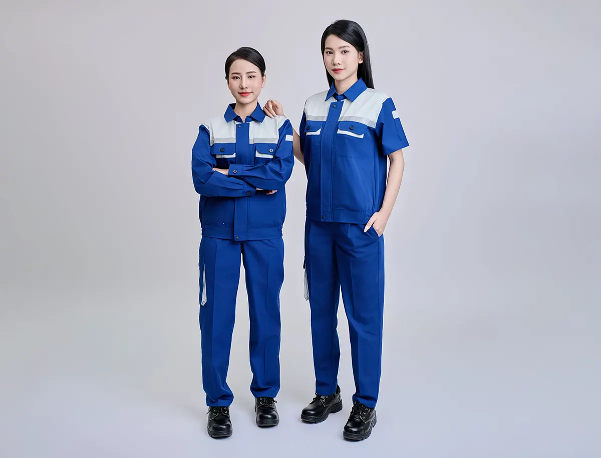 Tại sao đồng phục là trang bị không thể thiếu trong ngành vệ sinh công nghiệp