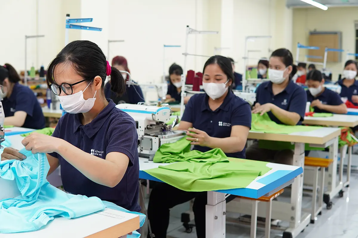 Xưởng may trực tiếp – chủ động tiến độ, kiểm soát chất lượng