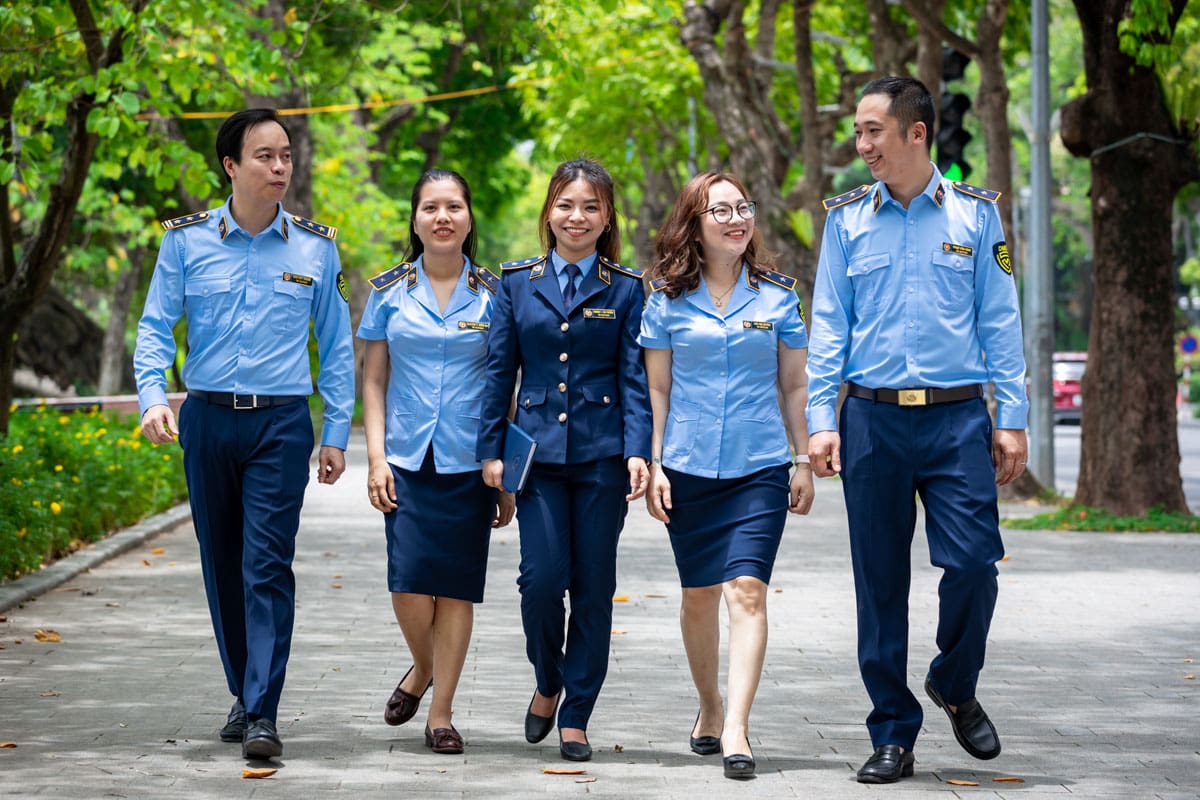 Màu sắc chuẩn của trang phục quản lý thị trường
