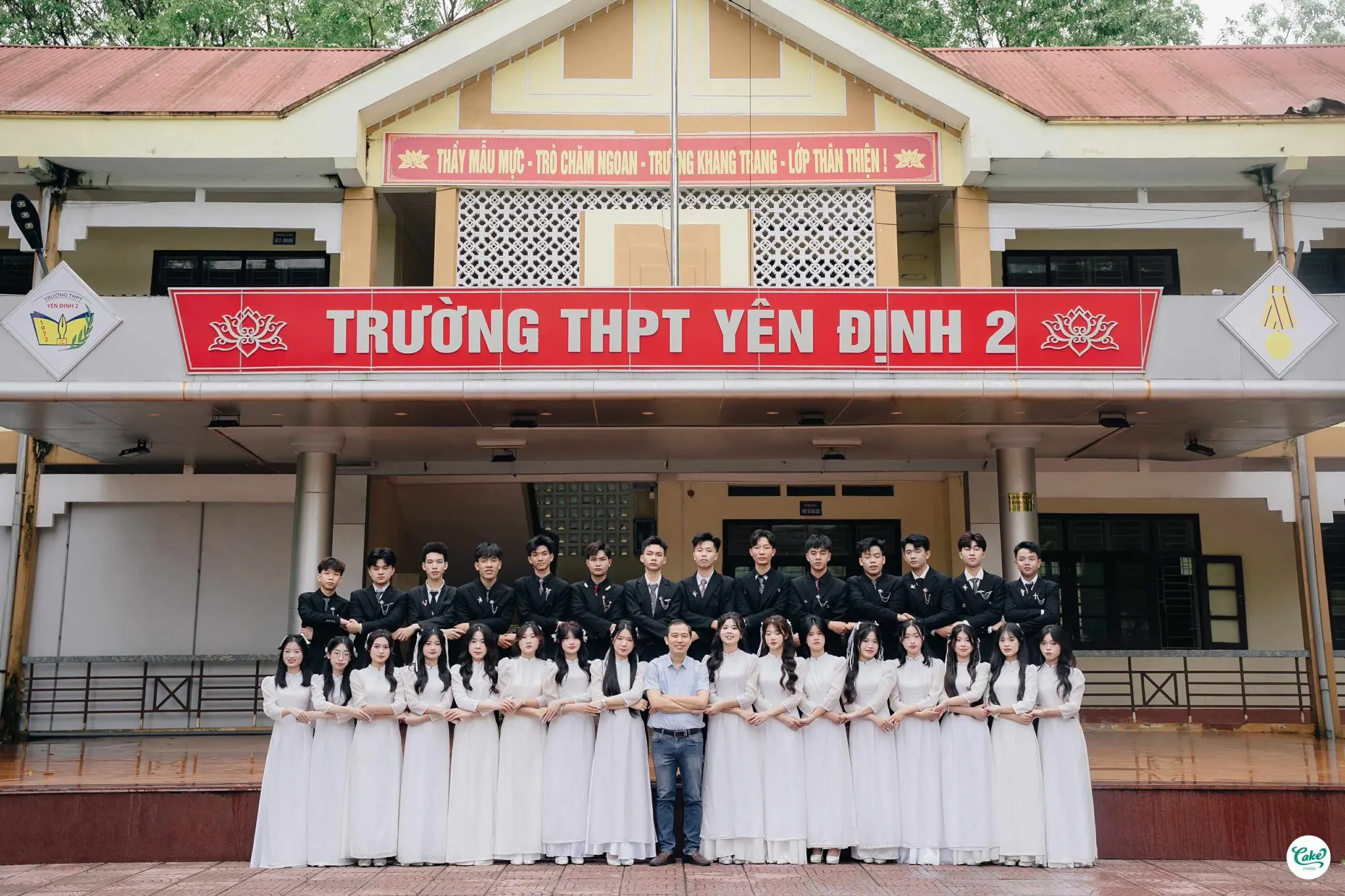 May Đồng Phục Học Sinh THPT Bền, Đẹp | Bảng Giá 2026