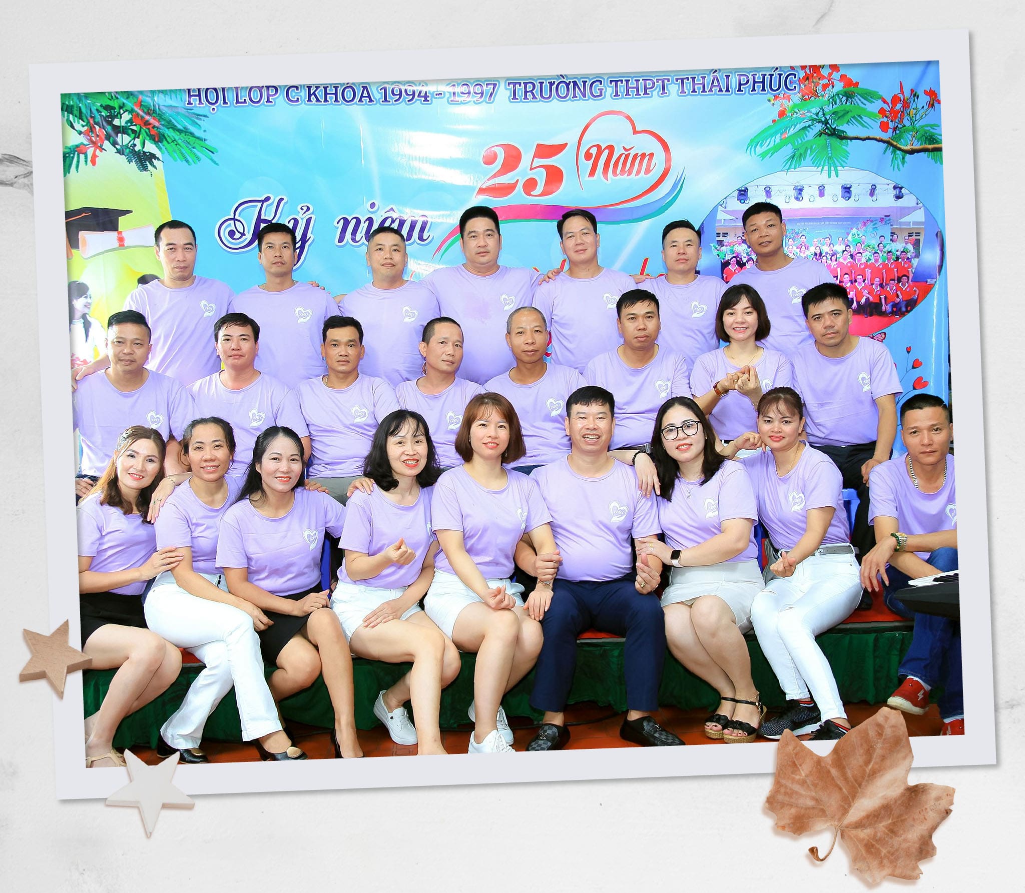 Mẫu đồng phục họp lớp 25 năm cổ tròn nổi bật