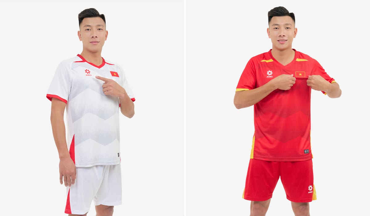 Mẫu đồng phục bóng đá chất liệu thoáng mát