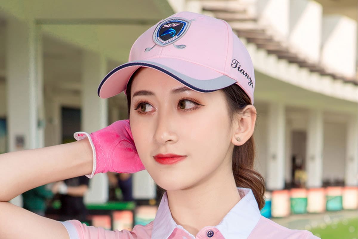 Mũ gắn logo CLB/đội nhóm