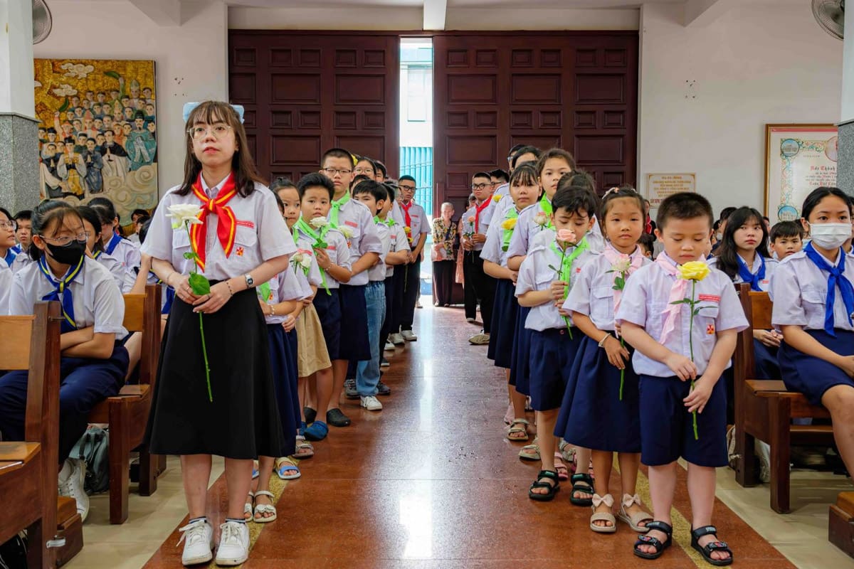 Đồng phục lễ - trang nghiêm