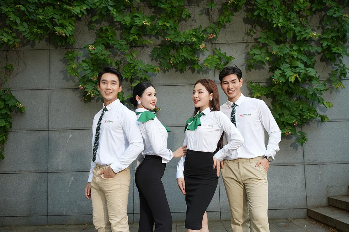 Mẫu áo sơ mi đồng phục ngân hàng VP Bank