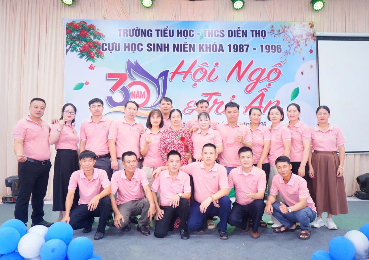 Mẫu áo thun đồng phục họp lớp 30 năm