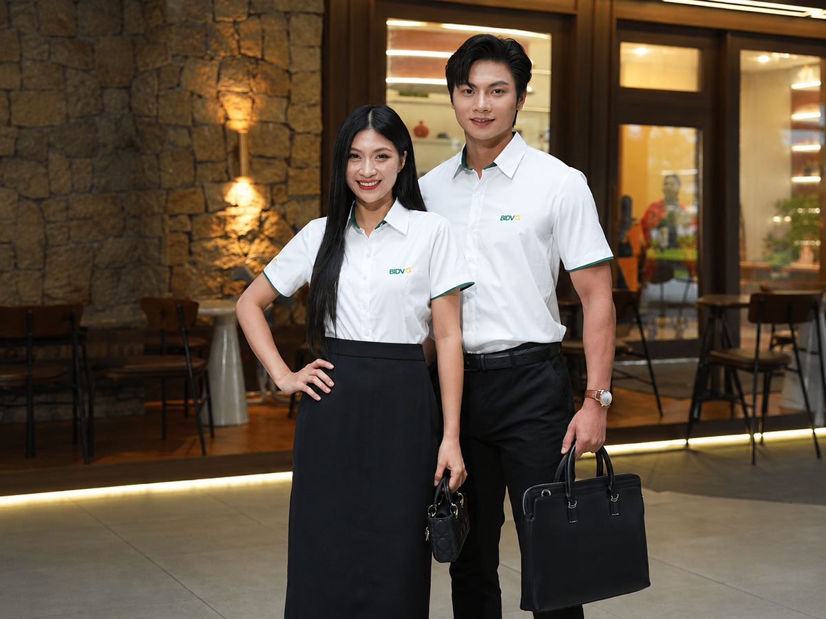 Mẫu áo sơ mi đồng phục công sở chuẩn form